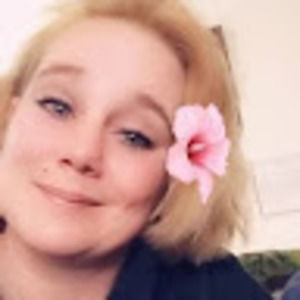 Meet your Posher, Dannelle